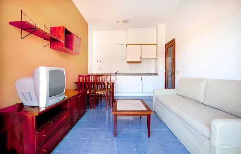 Olimar Ii Apartahotel